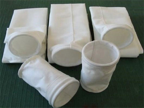 覆膜（mó）滌（dí）綸針刺氈除塵布袋